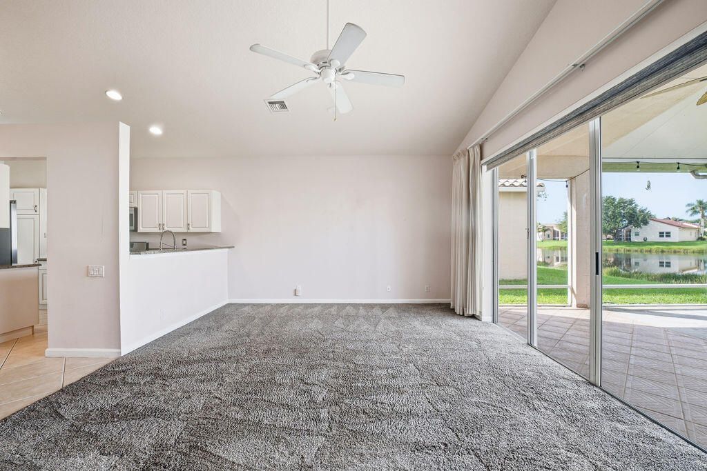 392 NW Breezy Point Loop, Port Saint Lucie, FL 34986 Photo