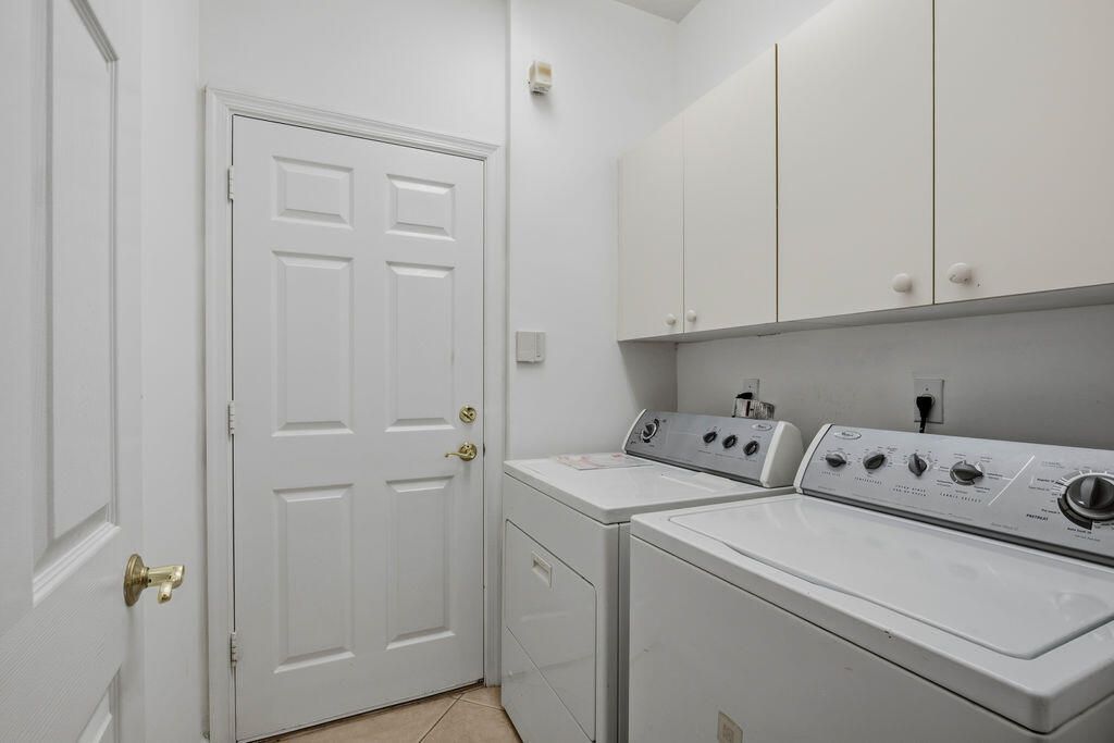 392 NW Breezy Point Loop, Port Saint Lucie, FL 34986 Photo