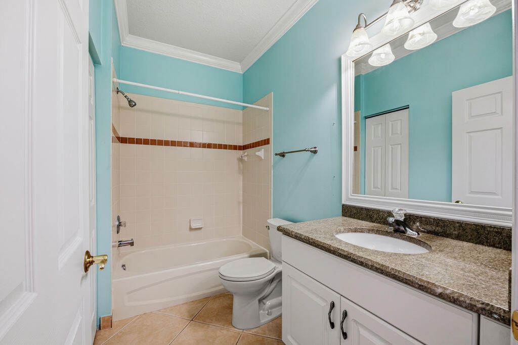 392 NW Breezy Point Loop, Port Saint Lucie, FL 34986 Photo