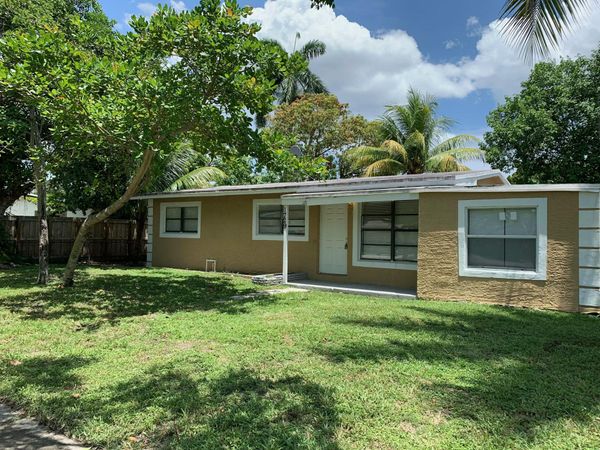 1729 NW 16th Avenue, Fort Lauderdale, FL 33311
