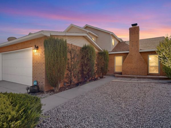 5015 Calle De Carino NE, Albuquerque, NM 87111