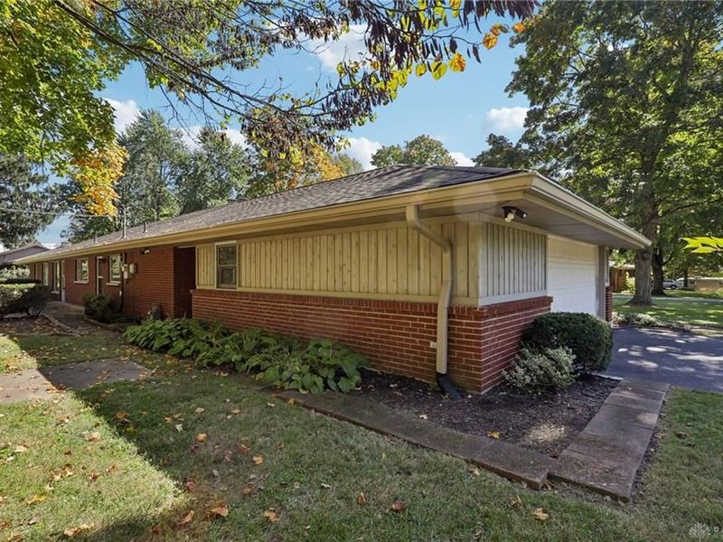 4260 Wood Acre Drive, Bellbrook, OH 45305 Photo 12