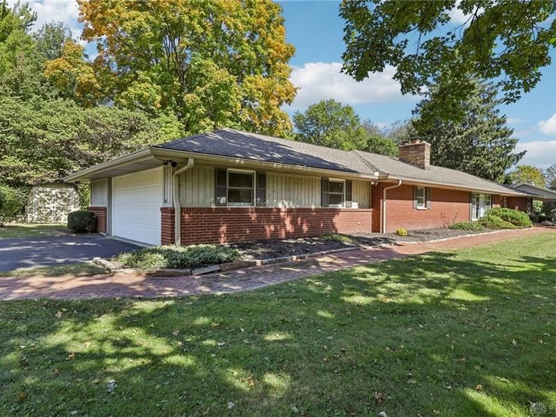 4260 Wood Acre Drive, Bellbrook, OH 45305 Photo 14