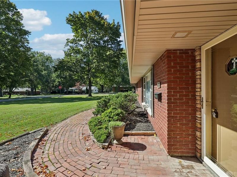 4260 Wood Acre Drive, Bellbrook, OH 45305 Photo 17