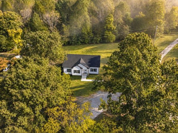 4146 Hwy 48 North , Charlotte, TN 37036
