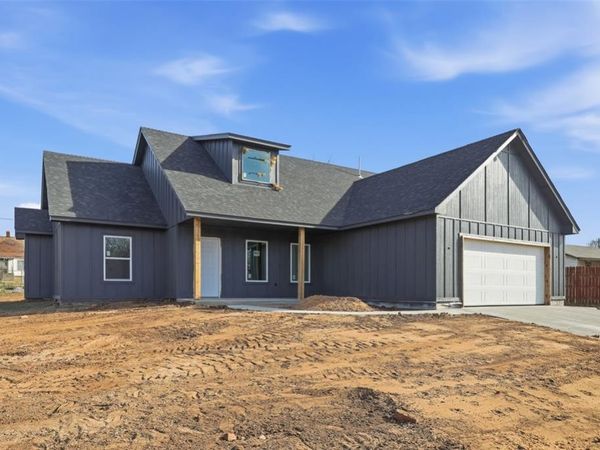 218 N Grand Avenue, El Reno, OK 73036