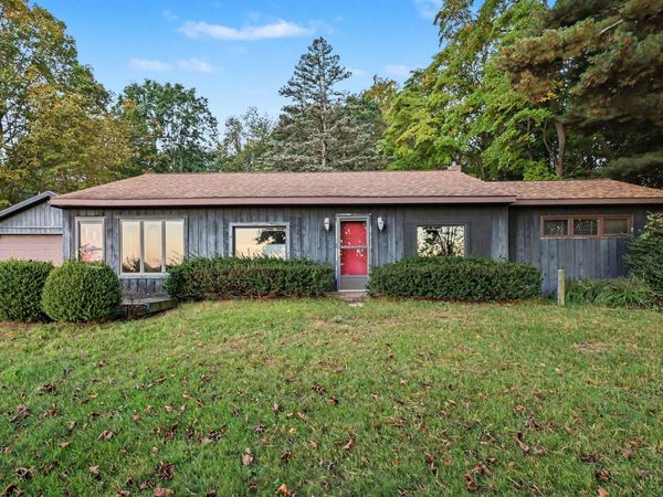 11118 County Road 689, South Haven, MI 49090