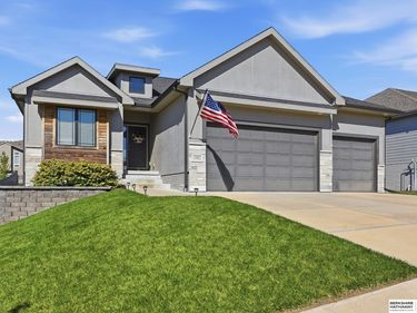 12922 Reynolds Street, Omaha, NE 68142