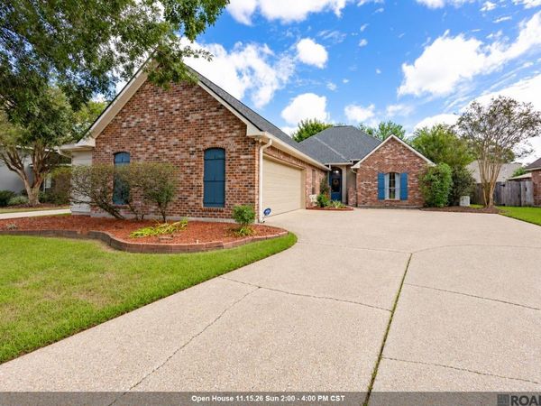 12360 Old Millstone Dr, Geismar, LA 70734