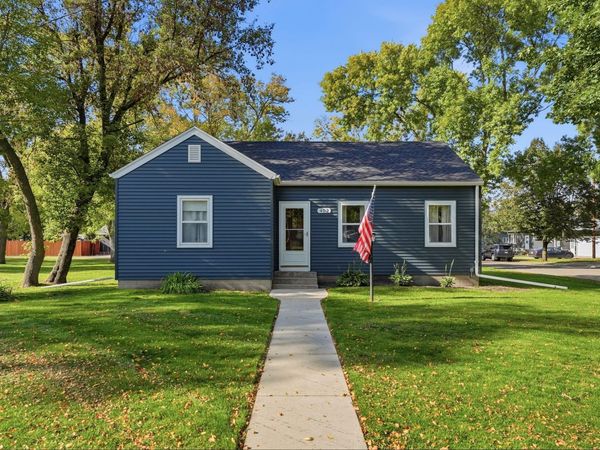 402 Emerson Avenue N, Raymond, MN 56282