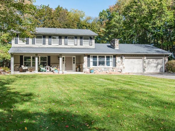 5827 Jacille Avenue, Kalamazoo, MI 49048