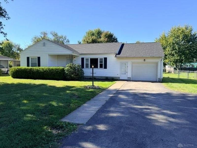 1744 Wayne Road, Wilmington, OH 45177 Photo 2