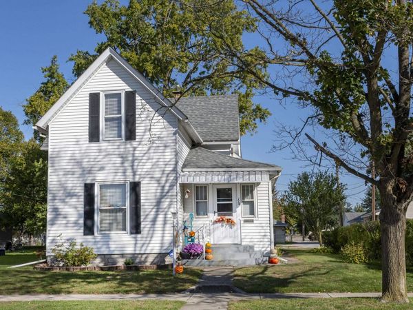 114 W Battell Street, Mishawaka, IN 46545