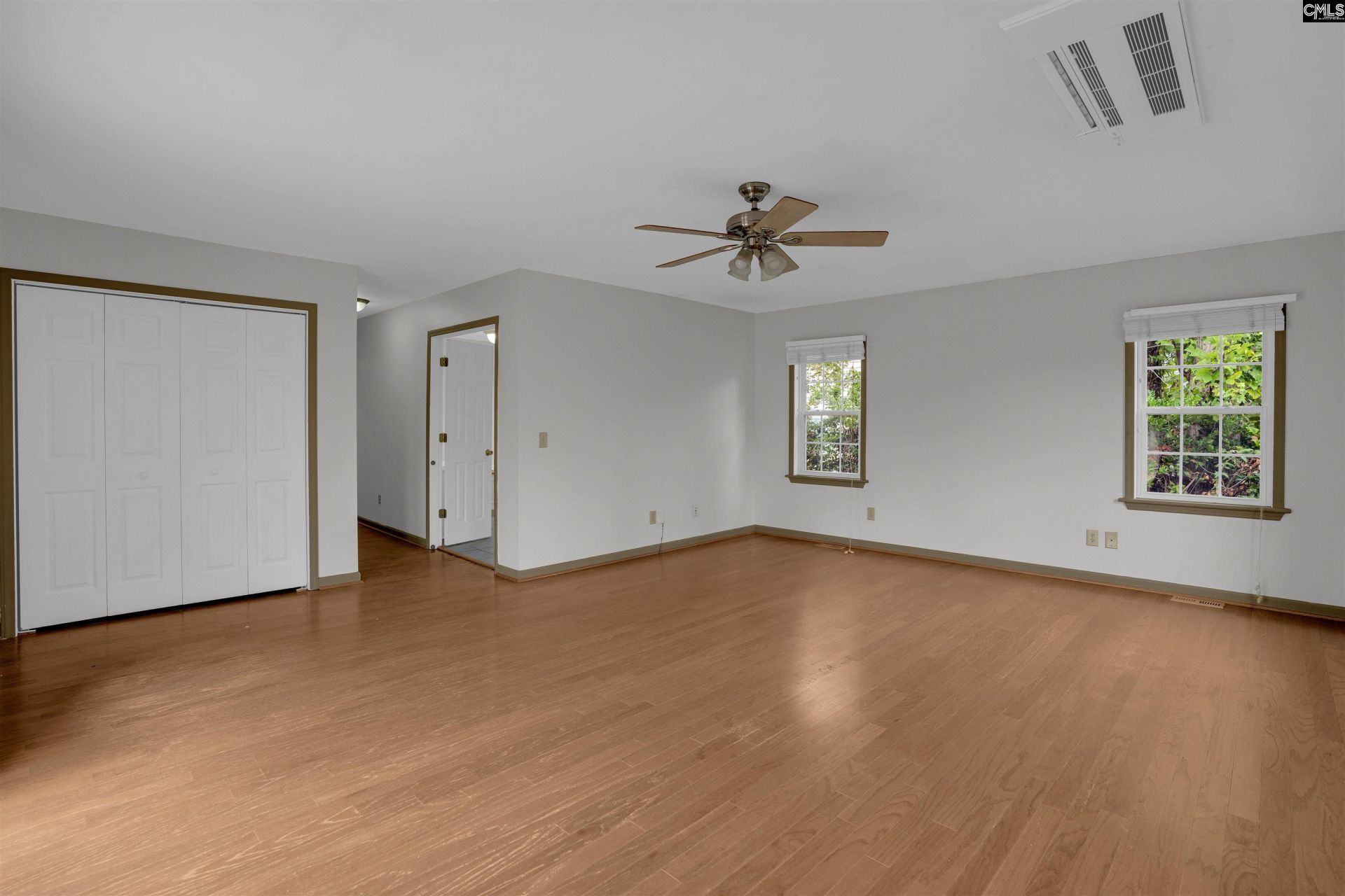 245 Braewick Road Photo 16