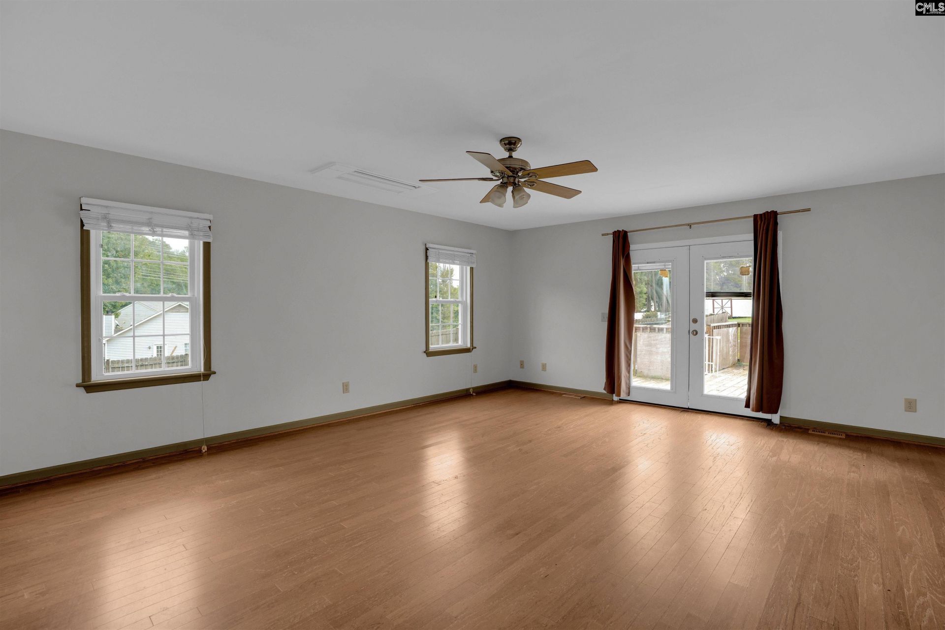 245 Braewick Road Photo 17