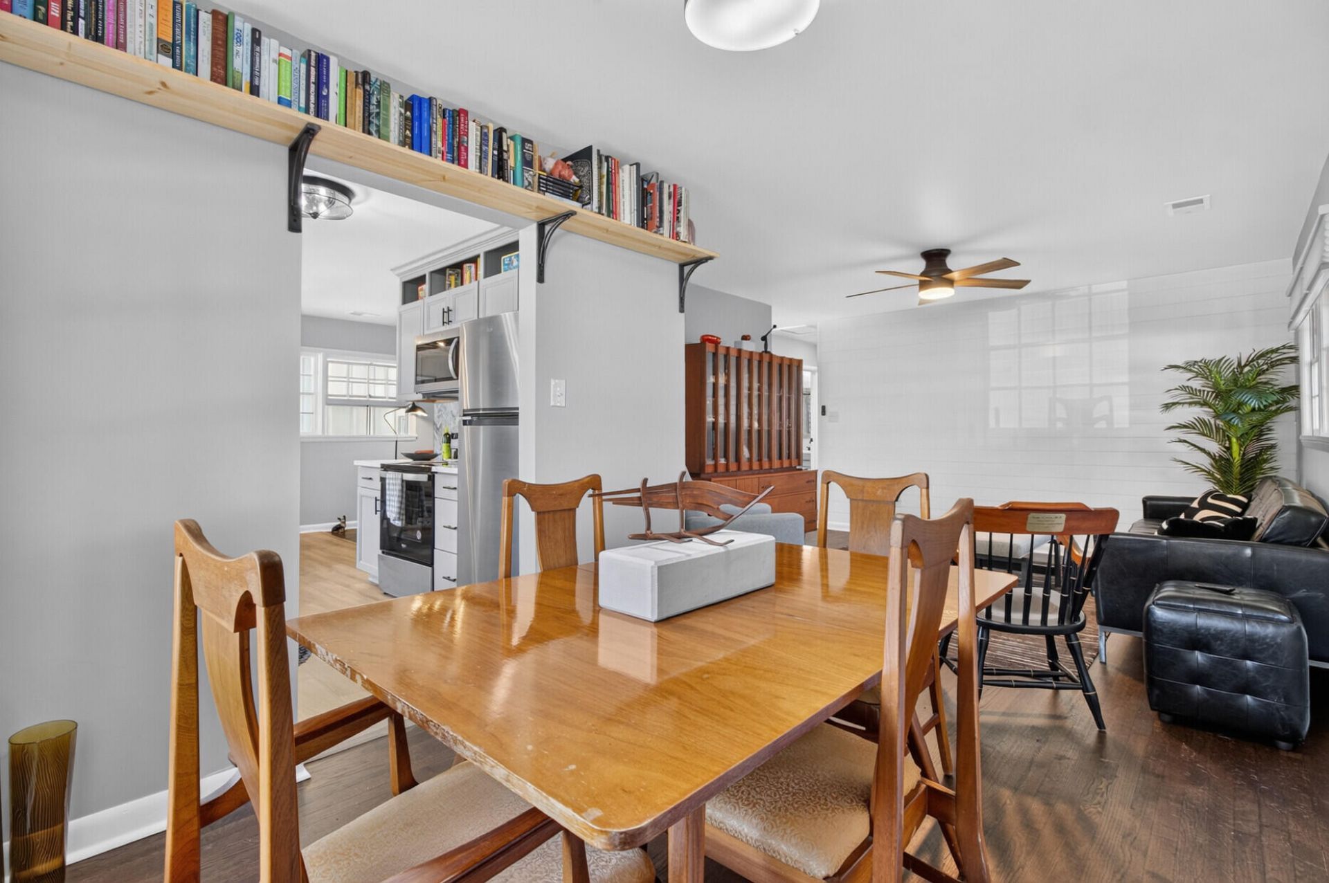 3333 Stonehaven Photo 10