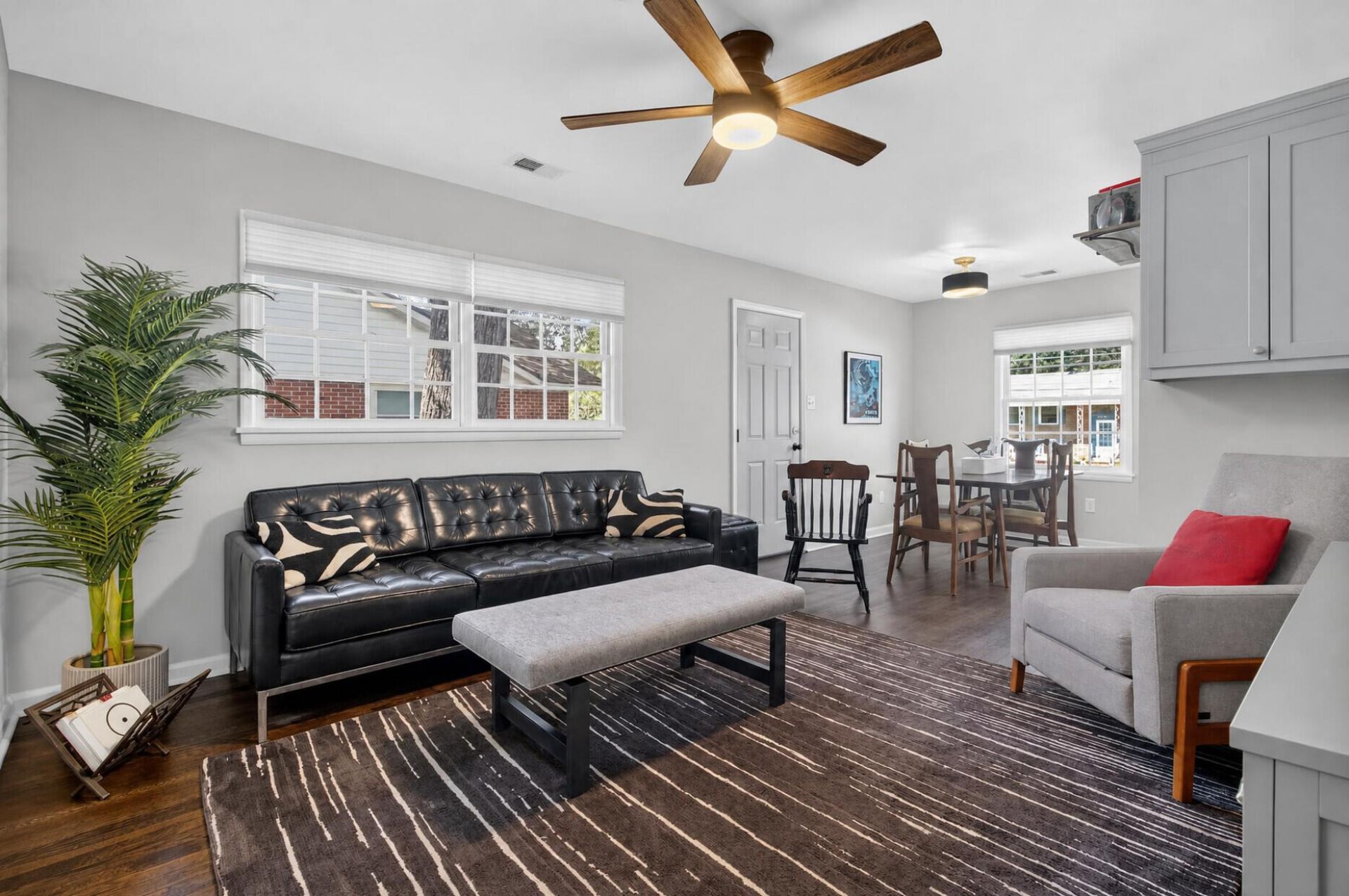 3333 Stonehaven Photo 11
