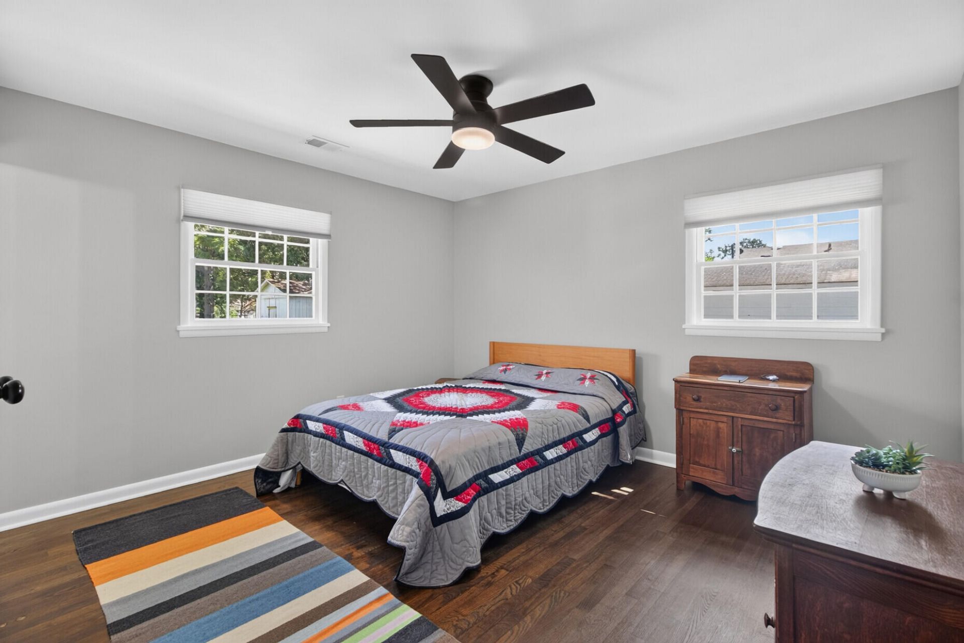 3333 Stonehaven Photo 16