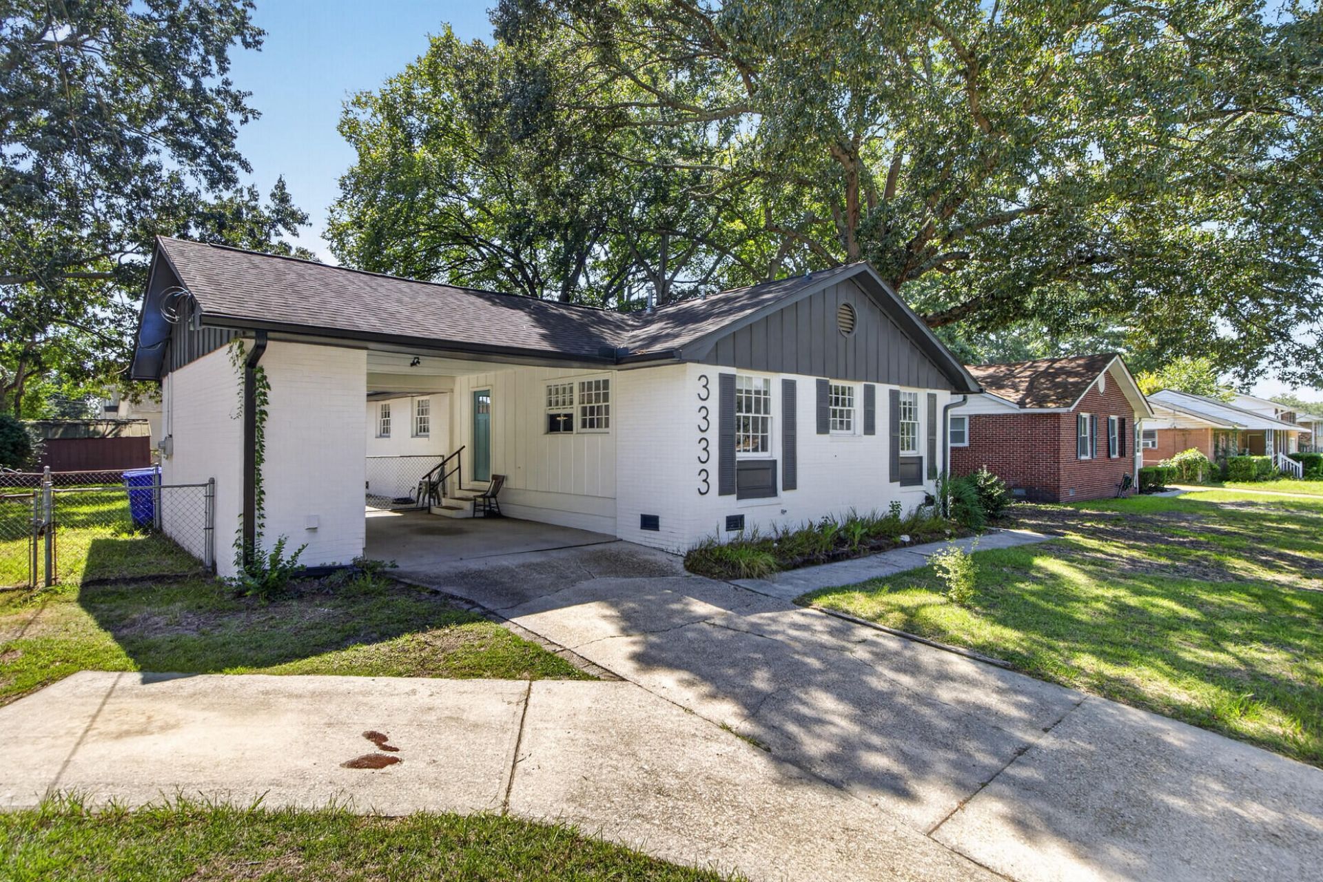3333 Stonehaven Photo 32