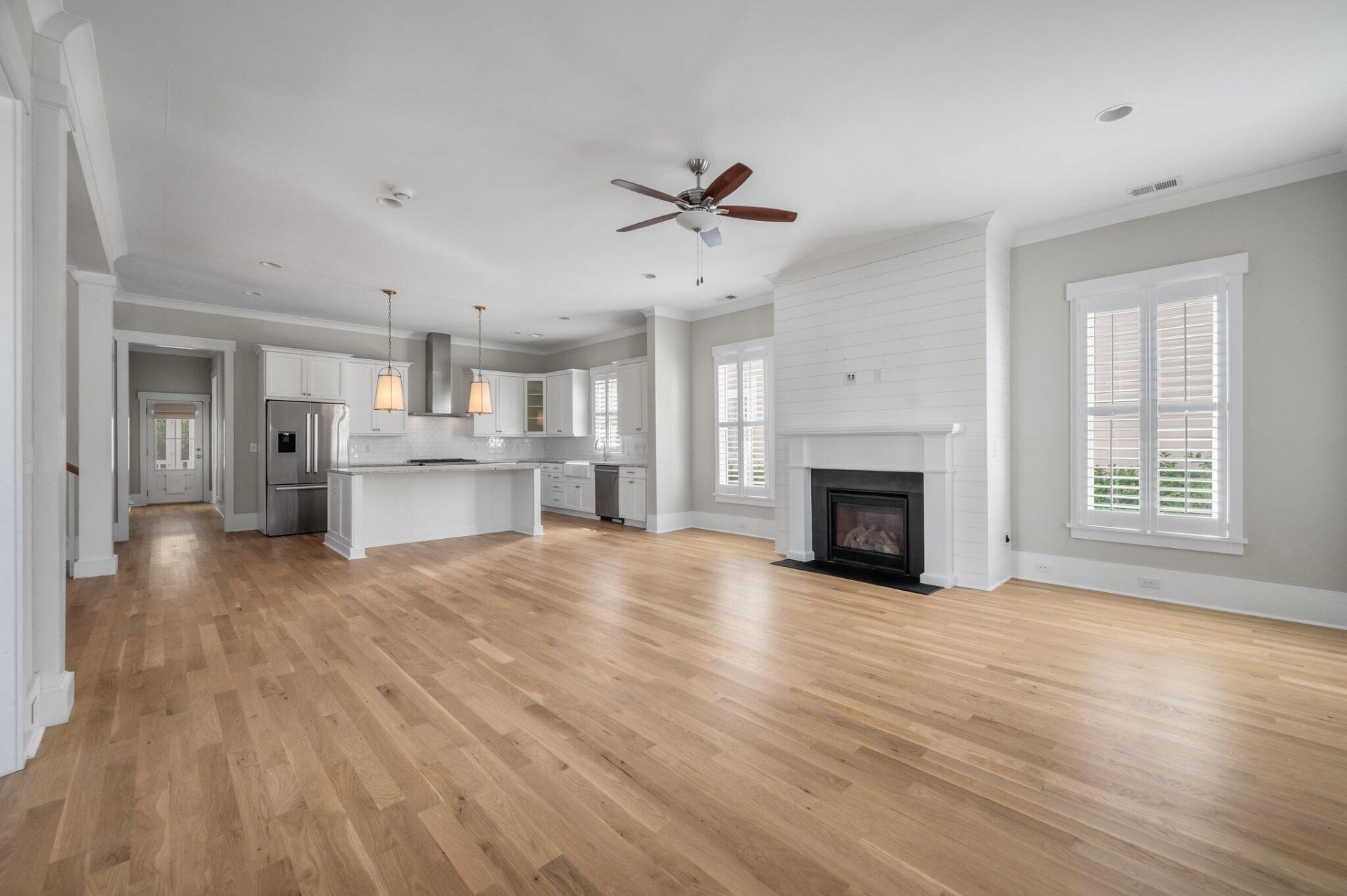 3894 Fifle Street Photo 12