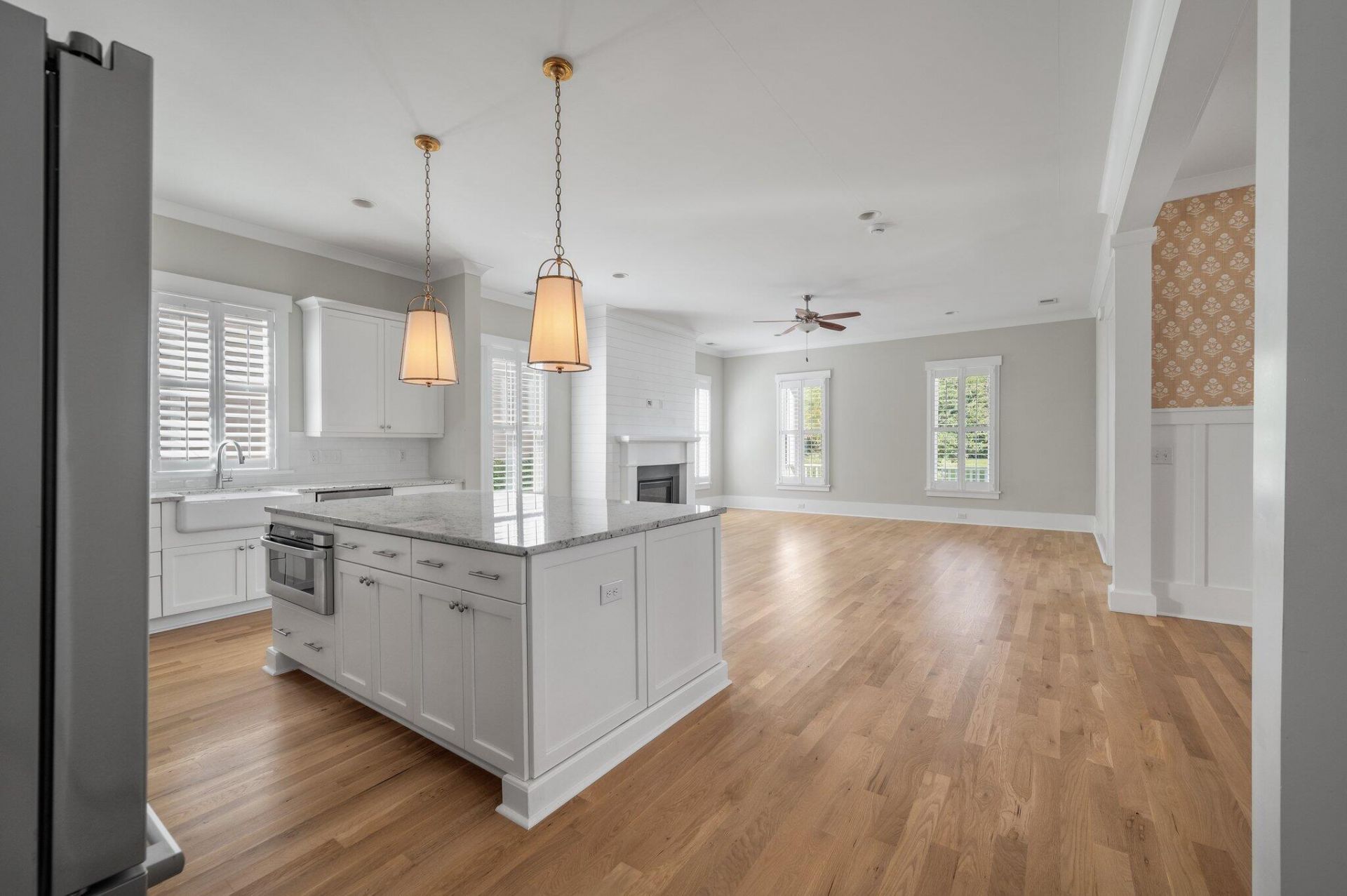 3894 Fifle Street Photo 16