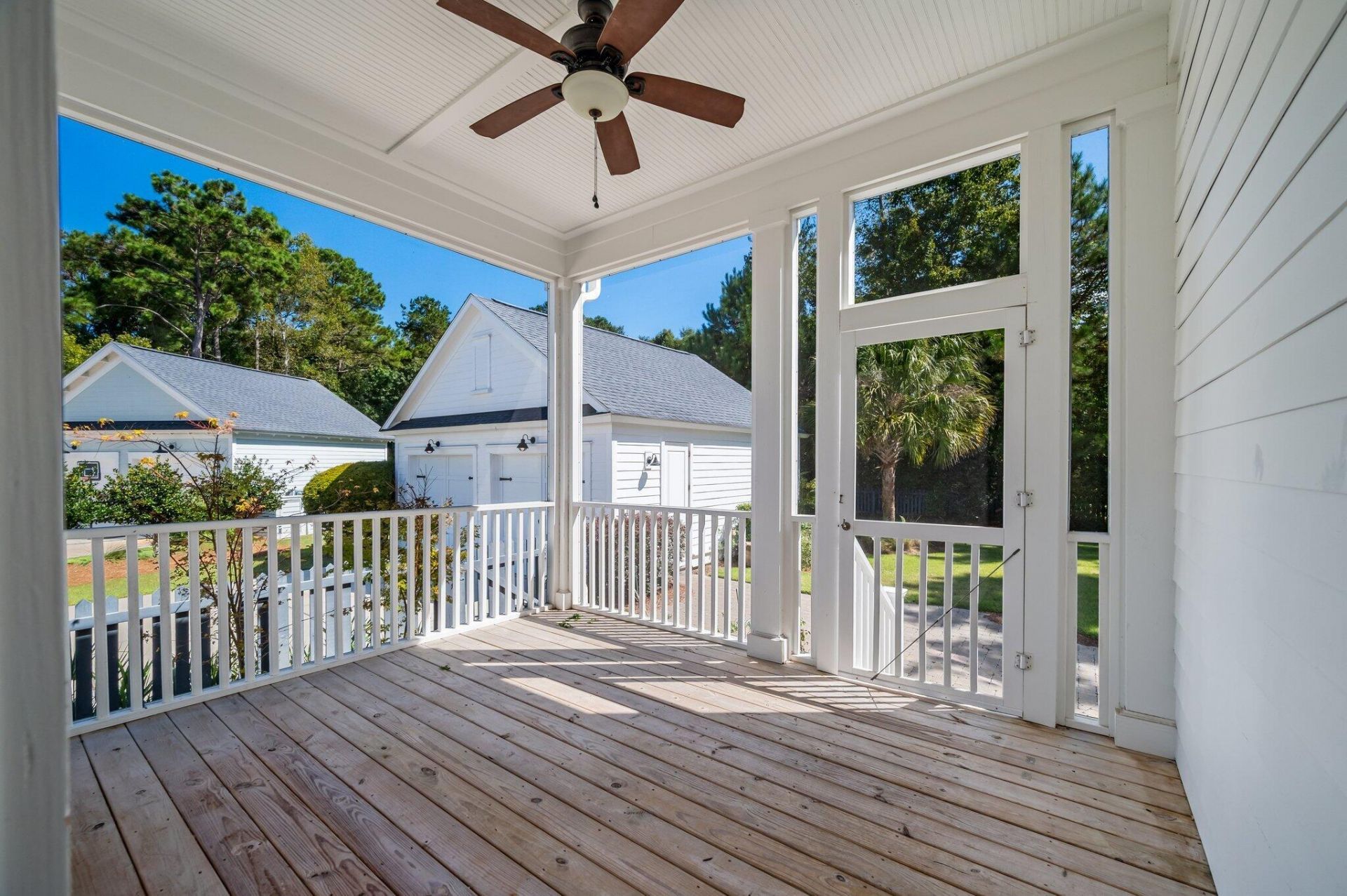 3894 Fifle Street Photo 50