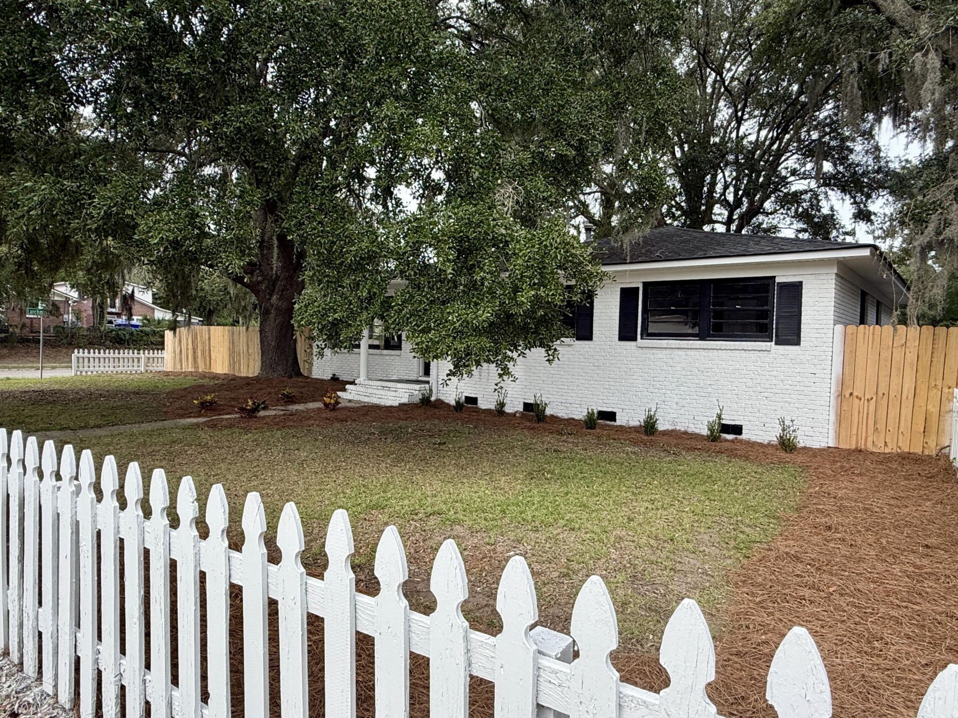 5134 Dorchester Road Photo 4