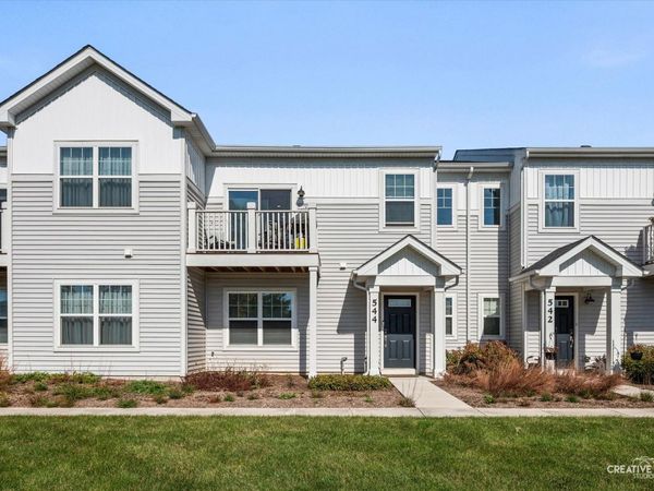 544 Comstock Road , South Elgin, IL 60177
