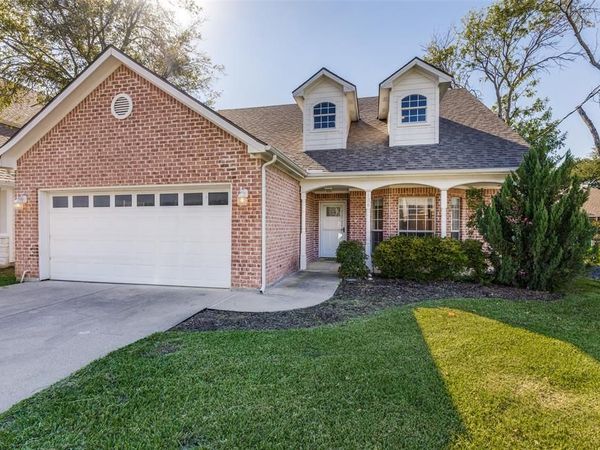 136 S College Street S, Keller, TX 76248
