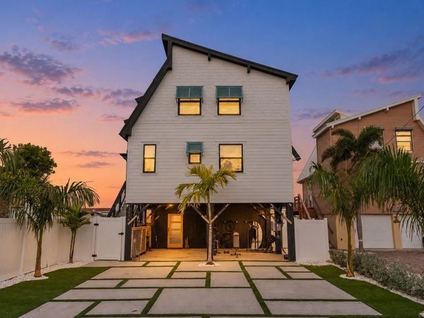 12016 LAGOON LN , TREASURE ISLAND, FL 33706