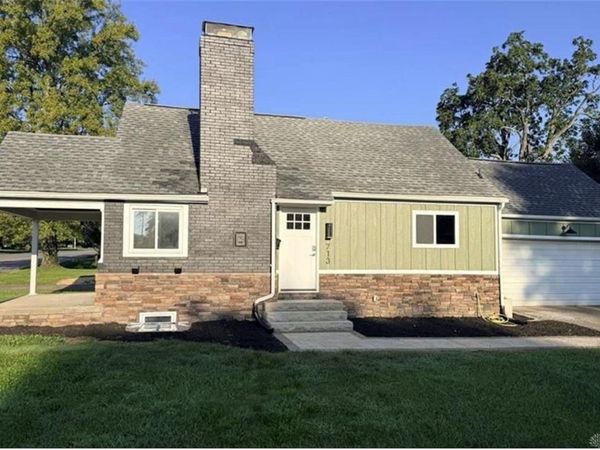713 E Dorothy Lane, Kettering, OH 45419