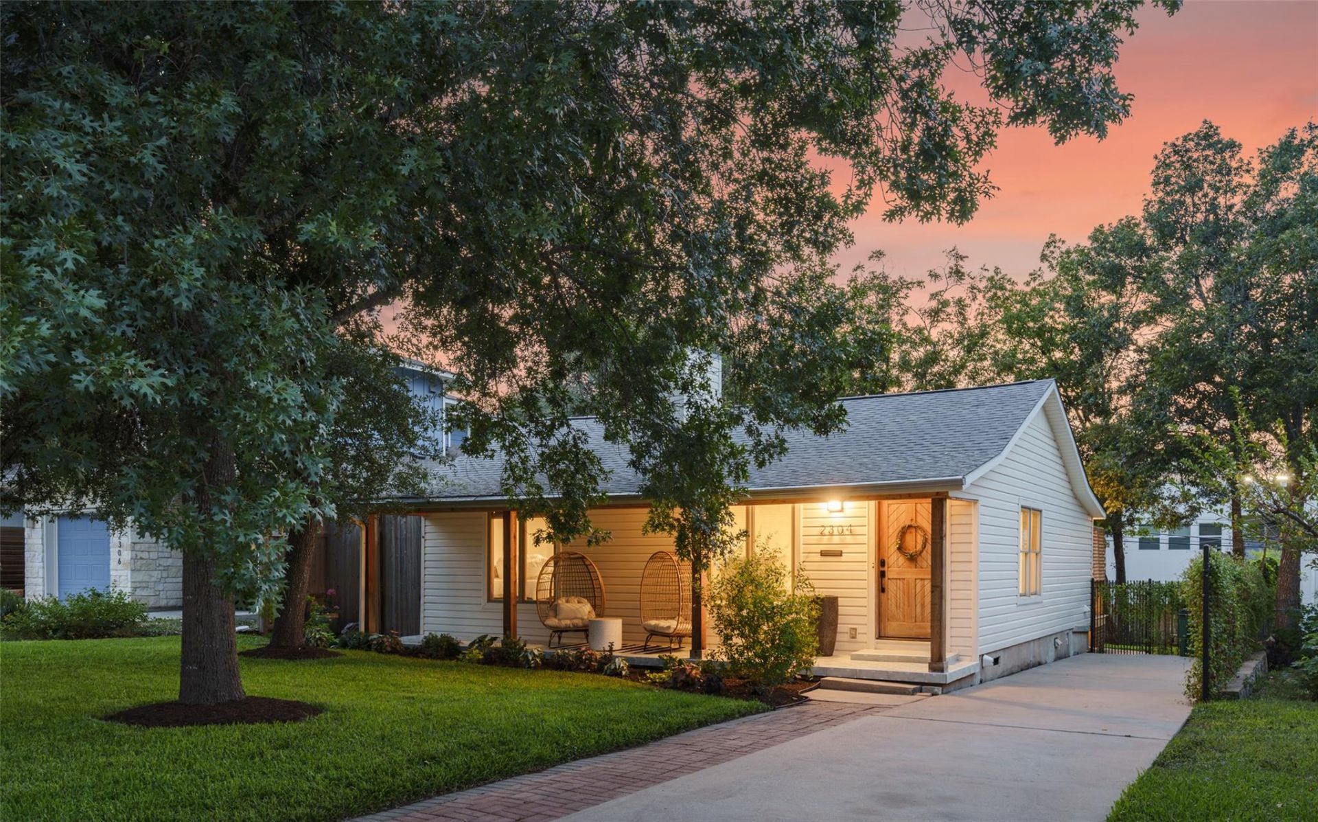 2304 Forest Ave, Austin, TX 78704 Main Photo