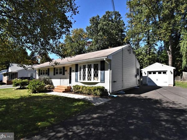204 W FERRY ROAD, YARDLEY, PA 19067