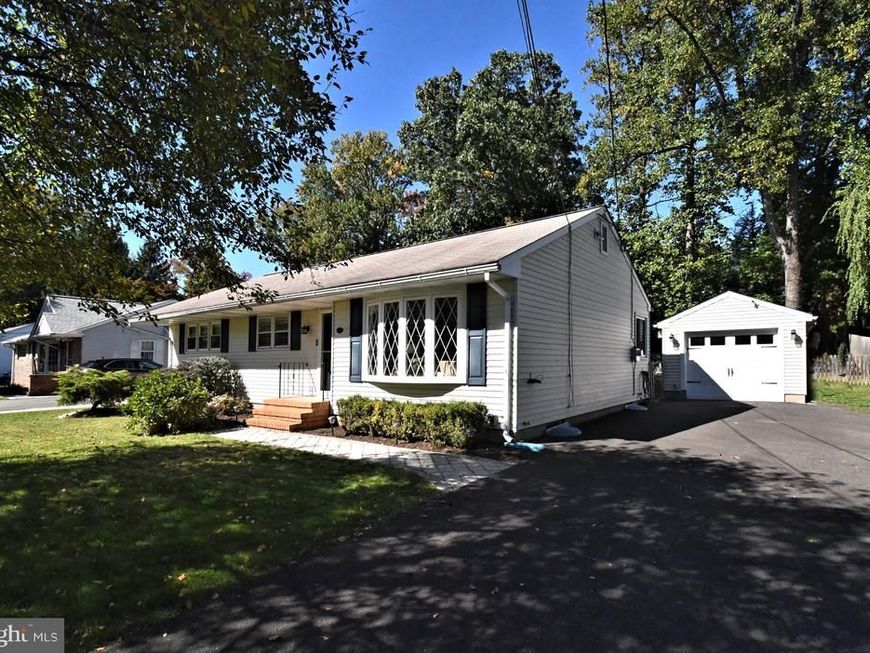 204 W Ferry Road, Yardley, PA 19067 Main Photo