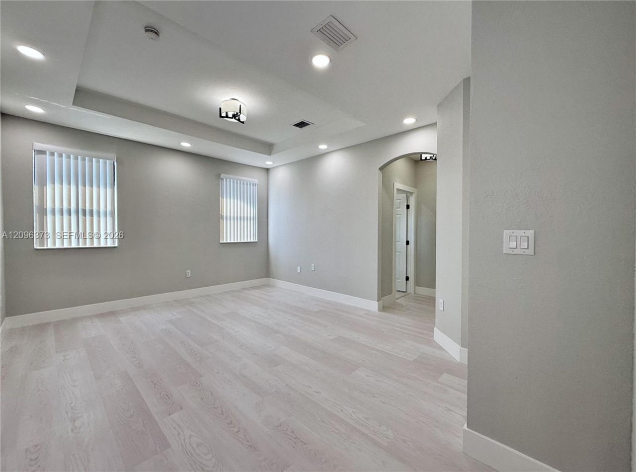 10392 NW 31st Ter , Doral, FL 33172 Photo
