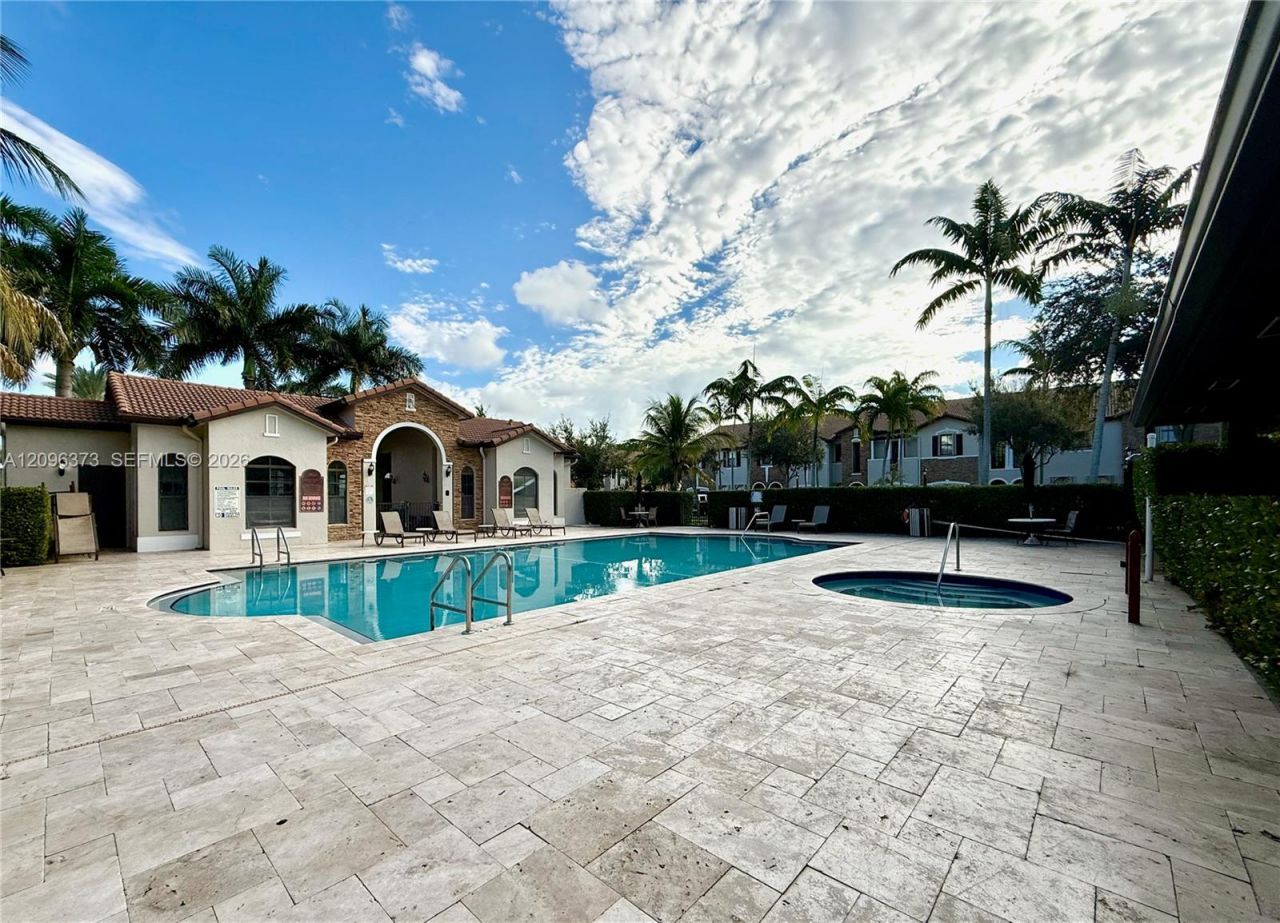 10392 NW 31st Ter , Doral, FL 33172 Photo