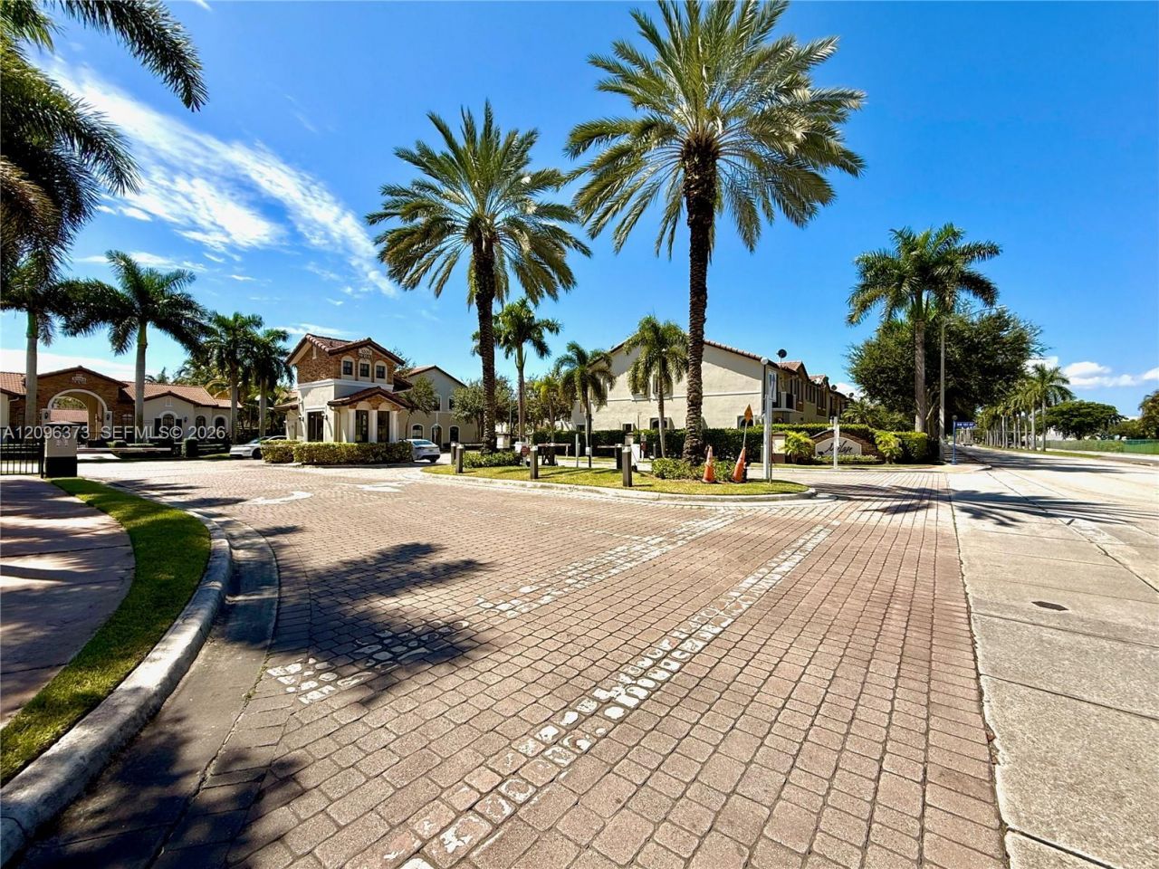 10392 NW 31st Ter , Doral, FL 33172 Photo