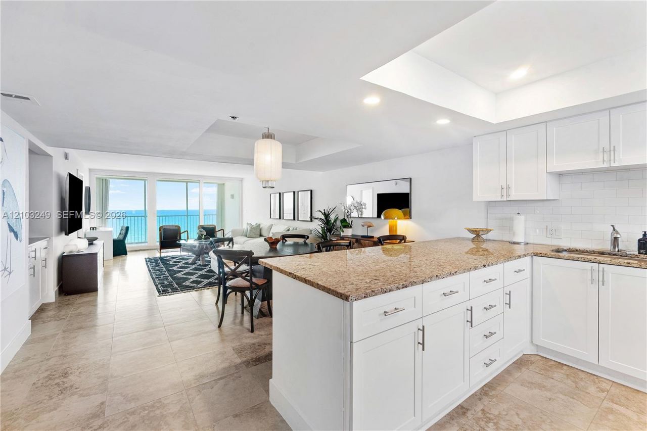 840 Ocean Dr, Unit 1105, Juno Beach, FL 33408 Photo