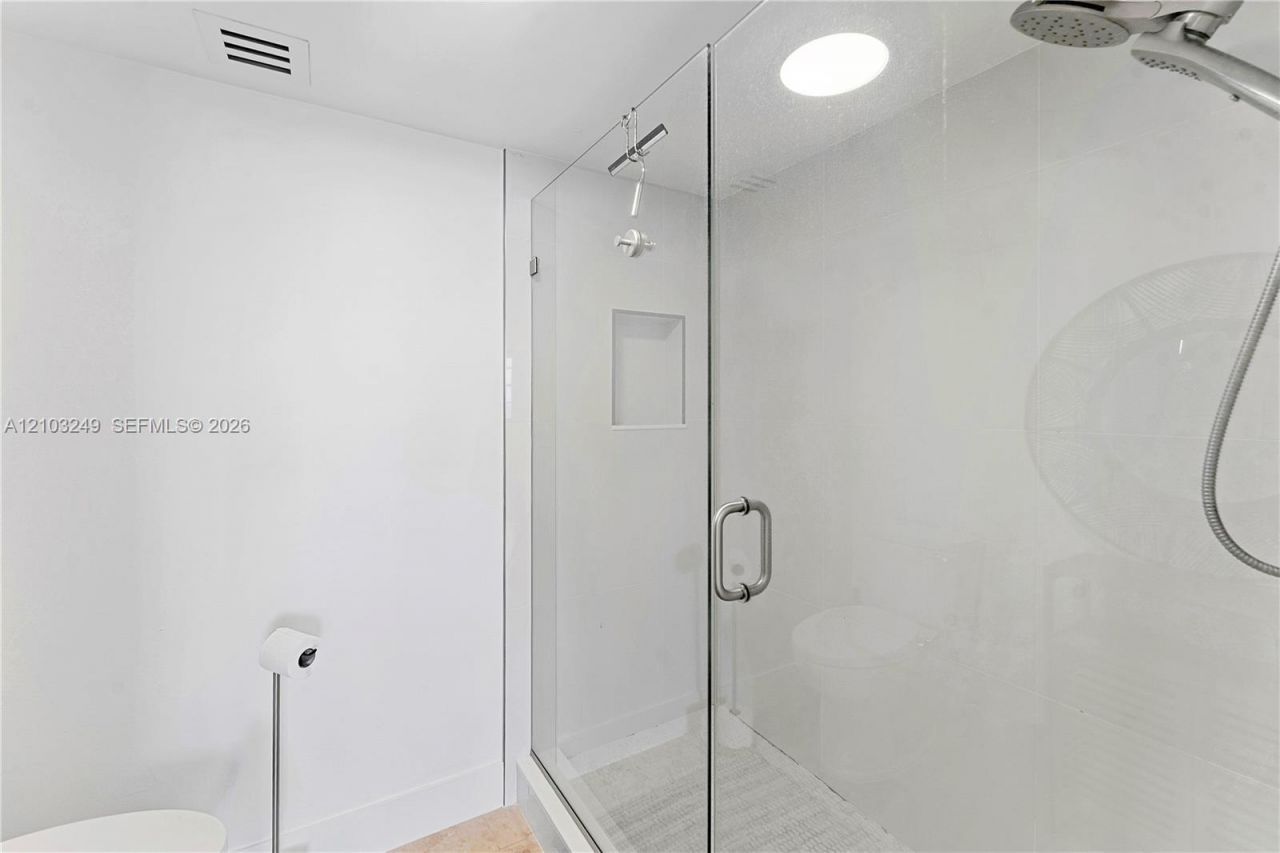 840 Ocean Dr, Unit 1105, Juno Beach, FL 33408 Photo