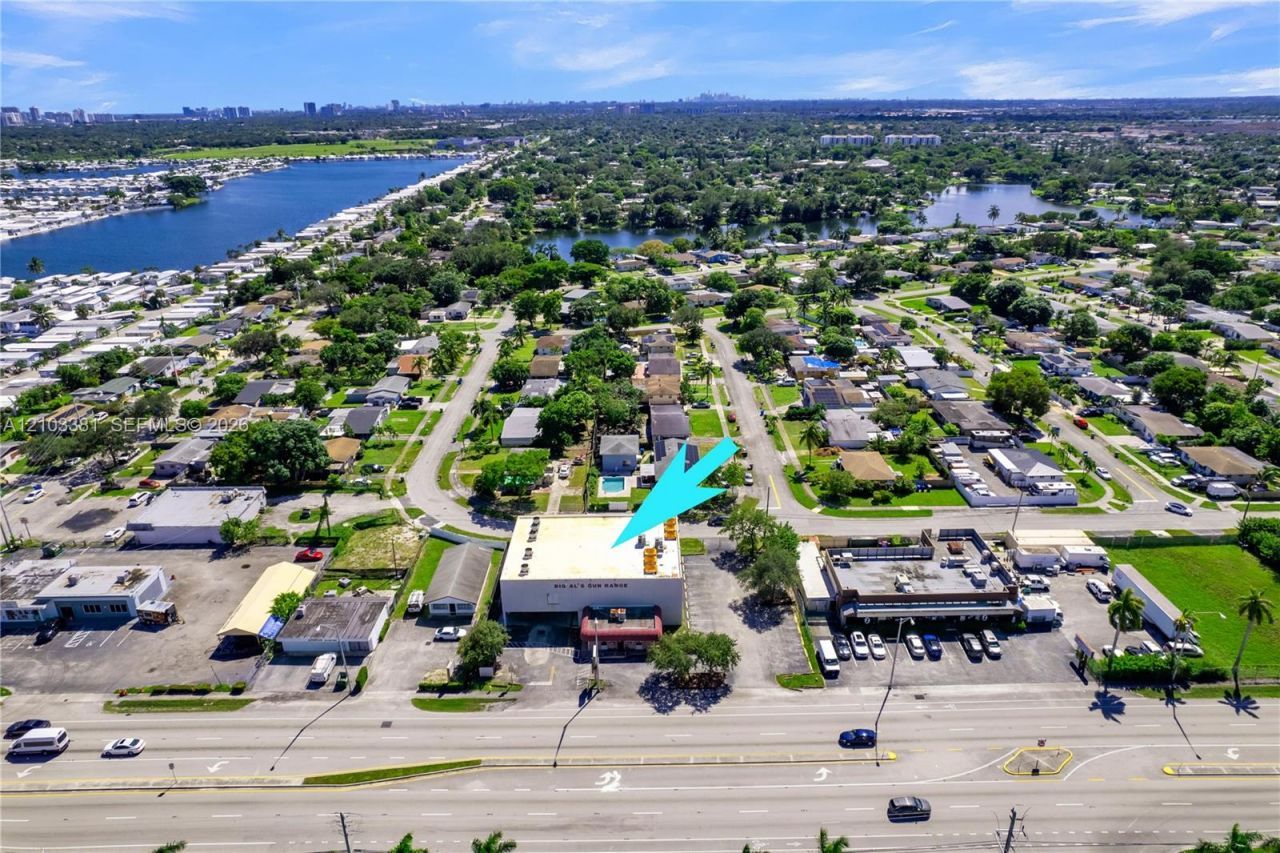 3300 W Hallandale Beach Blvd , Hollywood, FL 33023 Photo