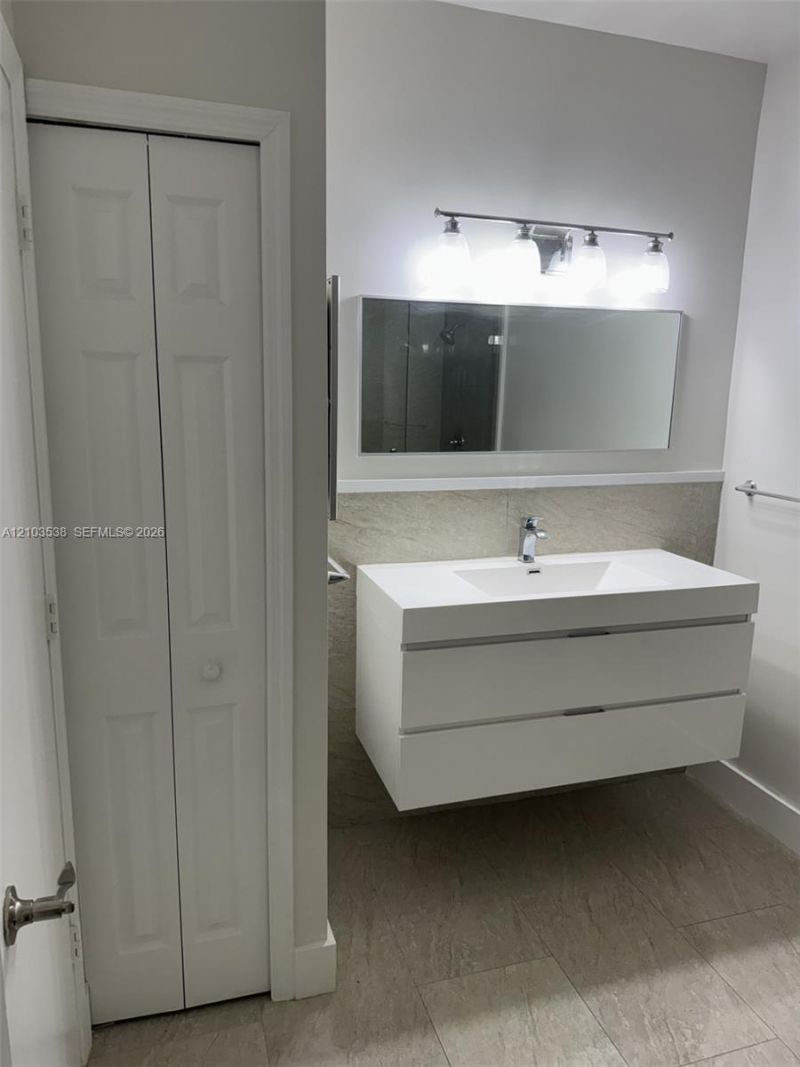 14312 NW 83rd Pl , Unit 14312, Miami Lakes, FL 33016 Photo