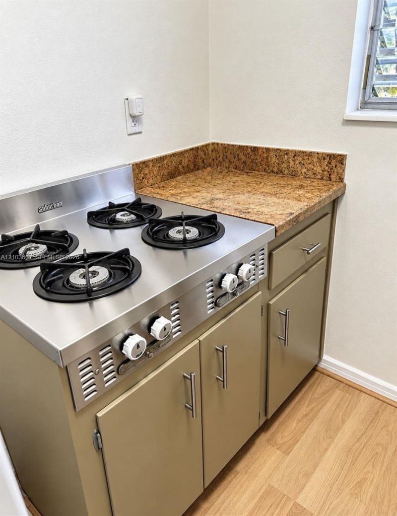 7720 Harding Ave , Unit 12, Miami Beach, FL 33141 Photo