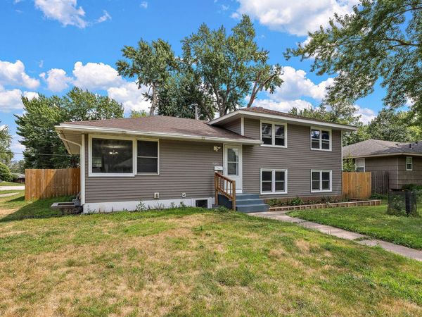 6924 Scott Avenue N, Brooklyn Center, MN 55429