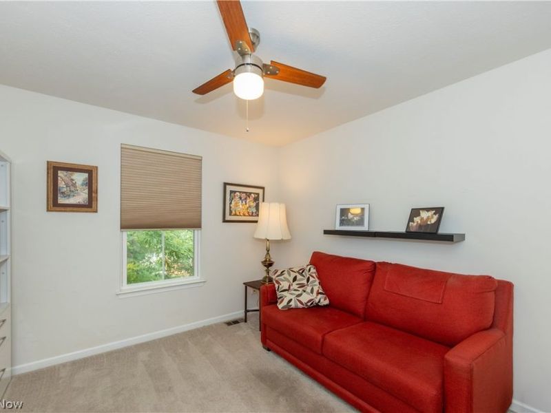 5211 Marrus Lane, Richmond Heights, OH 44143 Photo 14