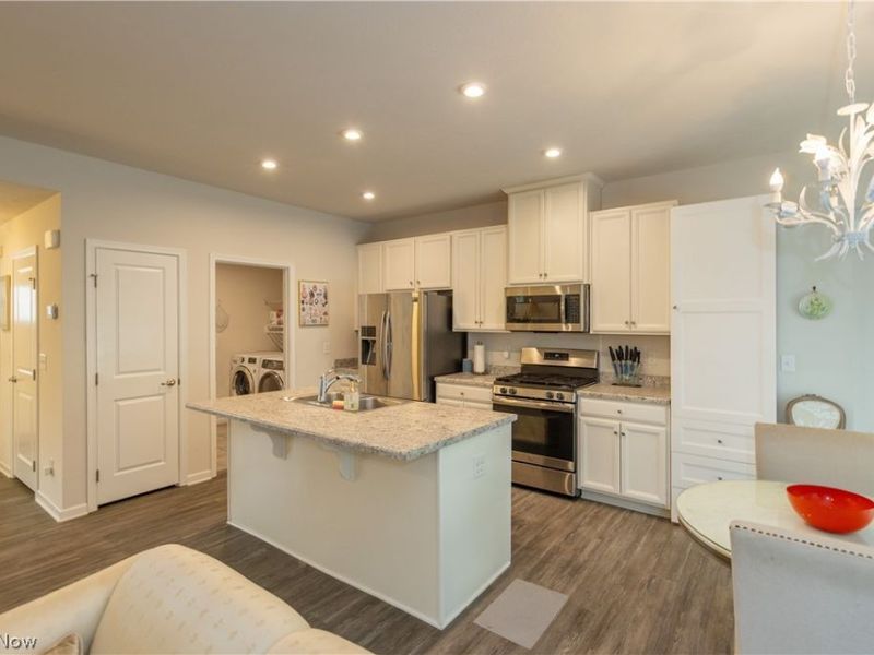 5211 Marrus Lane, Richmond Heights, OH 44143 Photo 8