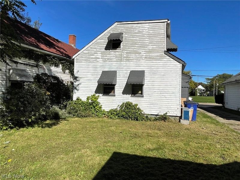 5902 Gertrude Avenue, Cleveland, OH 44105 Photo 4