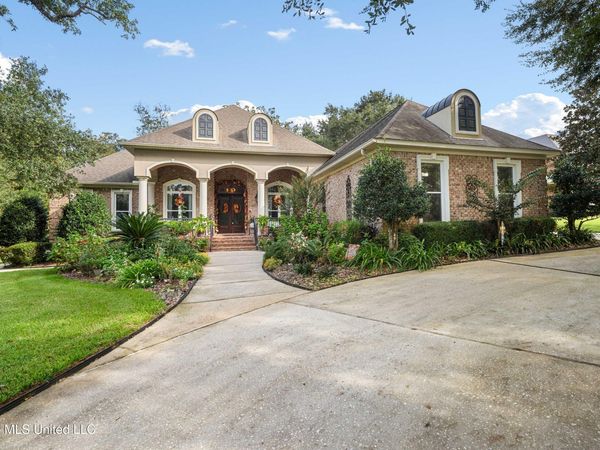 12550 Bell Creek Drive, Grand Bay, AL 36541