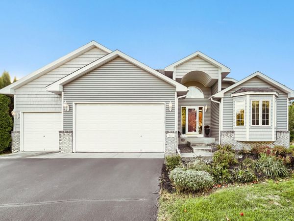 916 140th Lane NW, Andover, MN 55304