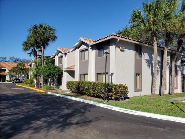 3246 CORAL LAKE Lane, Coral Springs, FL 33065
