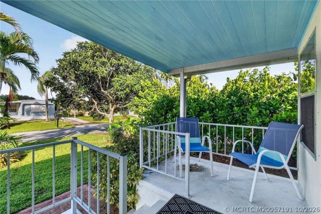 8051 SE Homestead Avenue , Hobe Sound, FL 33455 Photo